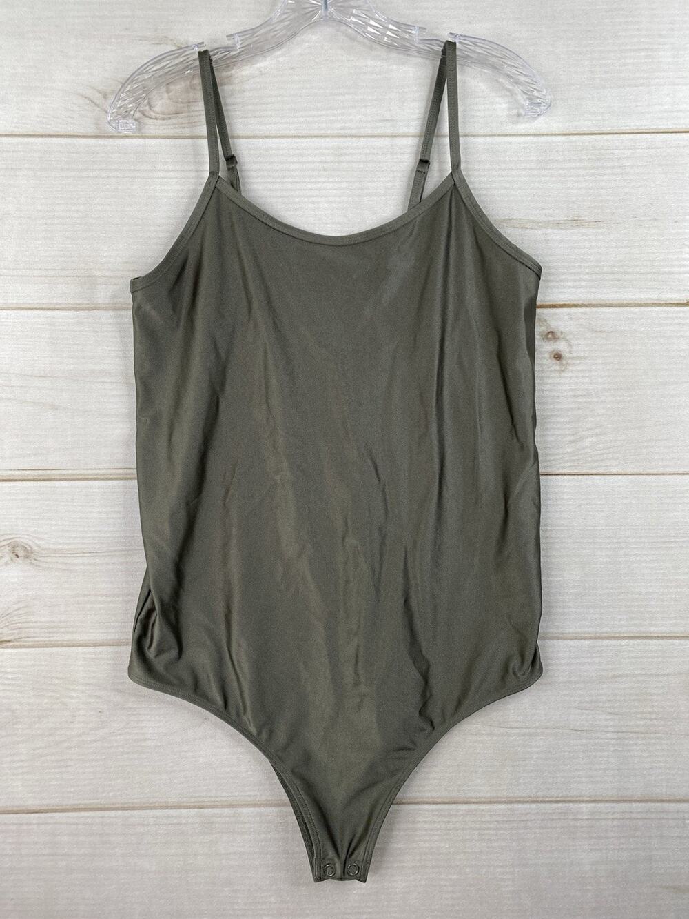 Torrid Bodysuit Top Sz 0X Green Shiny Snap Crotch Sleeveless Nylon Stretch